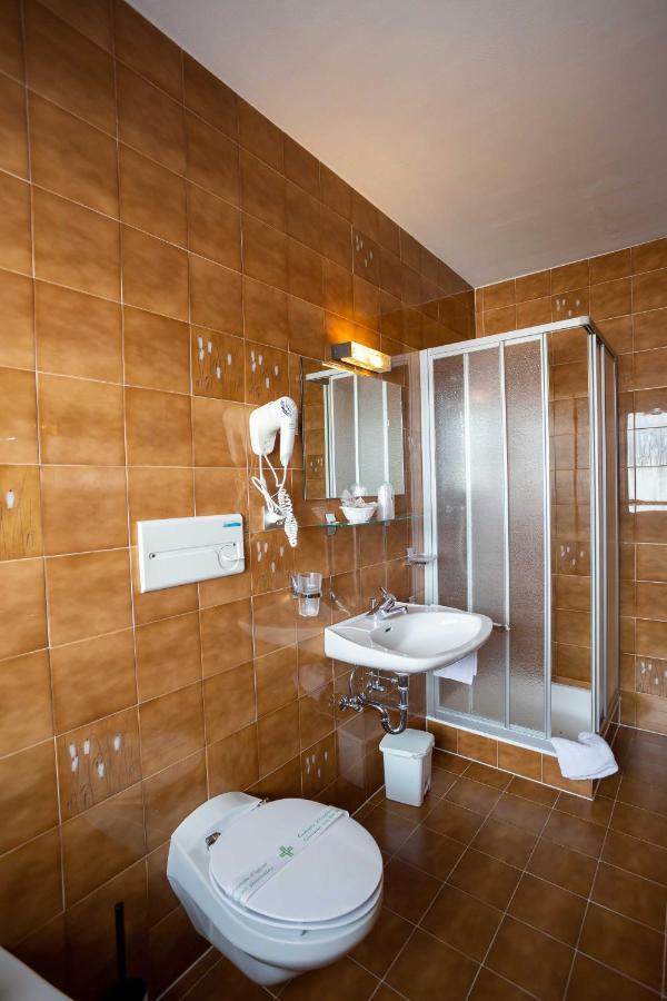 Hotel Martinerhof Сан-Лоренцо-ди-Себато Экстерьер фото